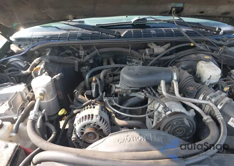 2003 Chevrolet S Truck Ls from USA, damaged, VIN 1GCDT19X938146546